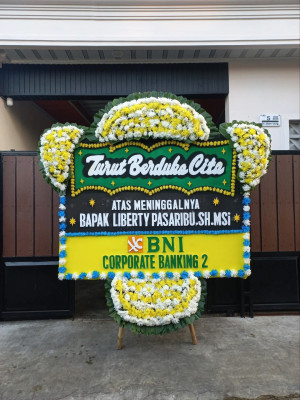 Papan Bunga Duka di Selibar